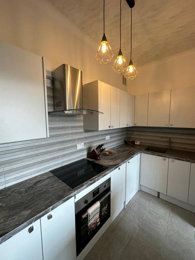 Southsea 2 Bedroom 10 Mins From Appartement *